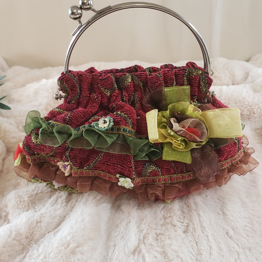 Red Floral handbag small. VINTAGE!!!